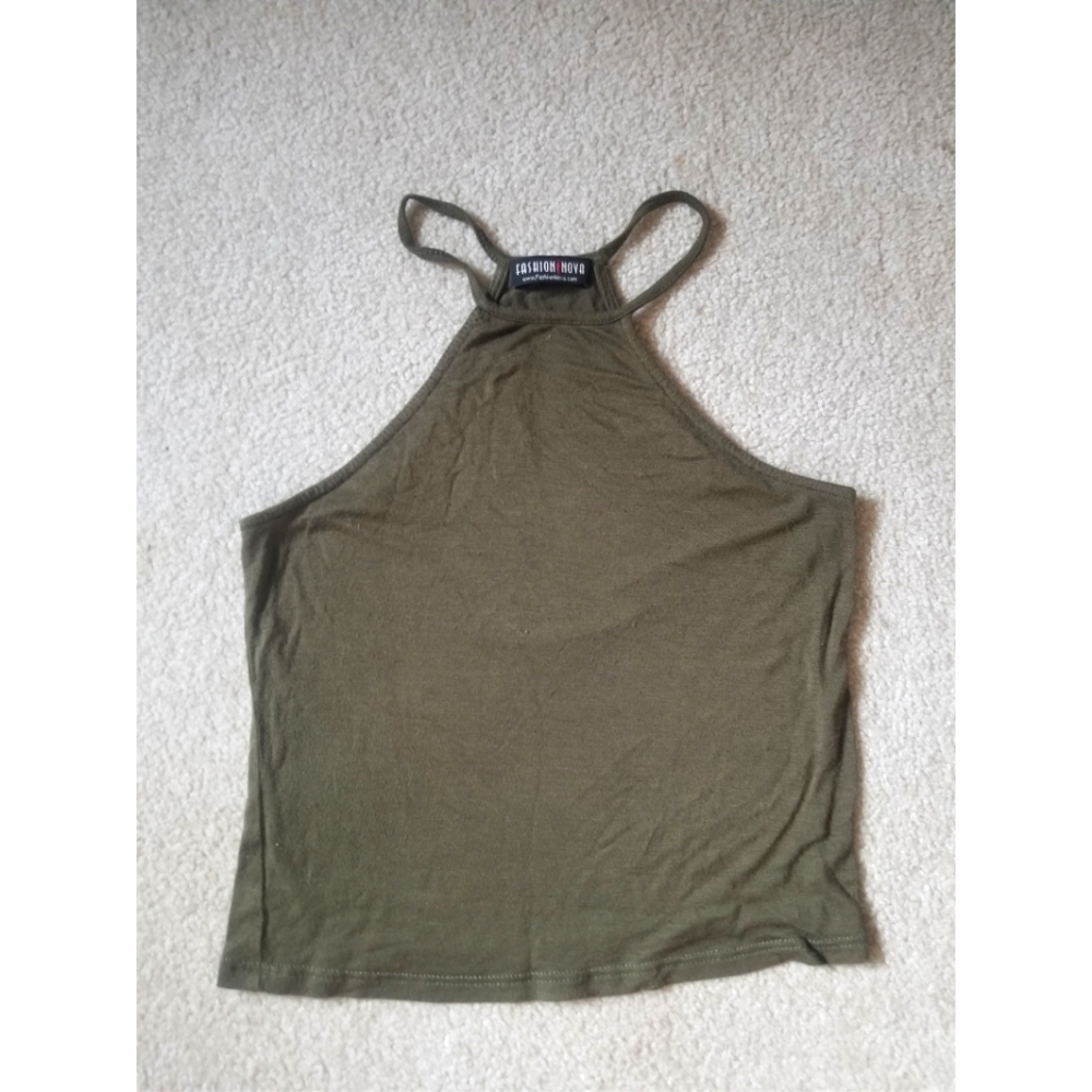 Fashion nova, small, longer cropped tank